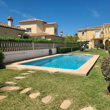 Aldea Del Mar Ii 아파트
