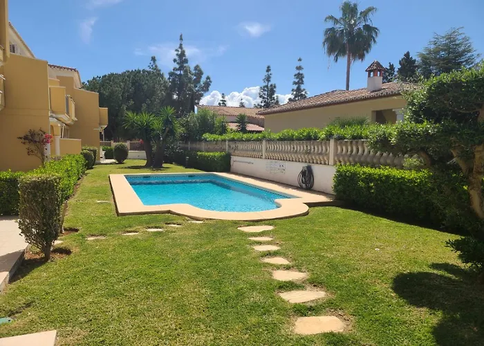 Aldea Del Mar Ii 아파트
