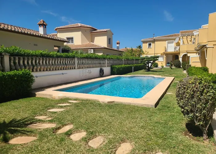 Aldea Del Mar Ii 아파트